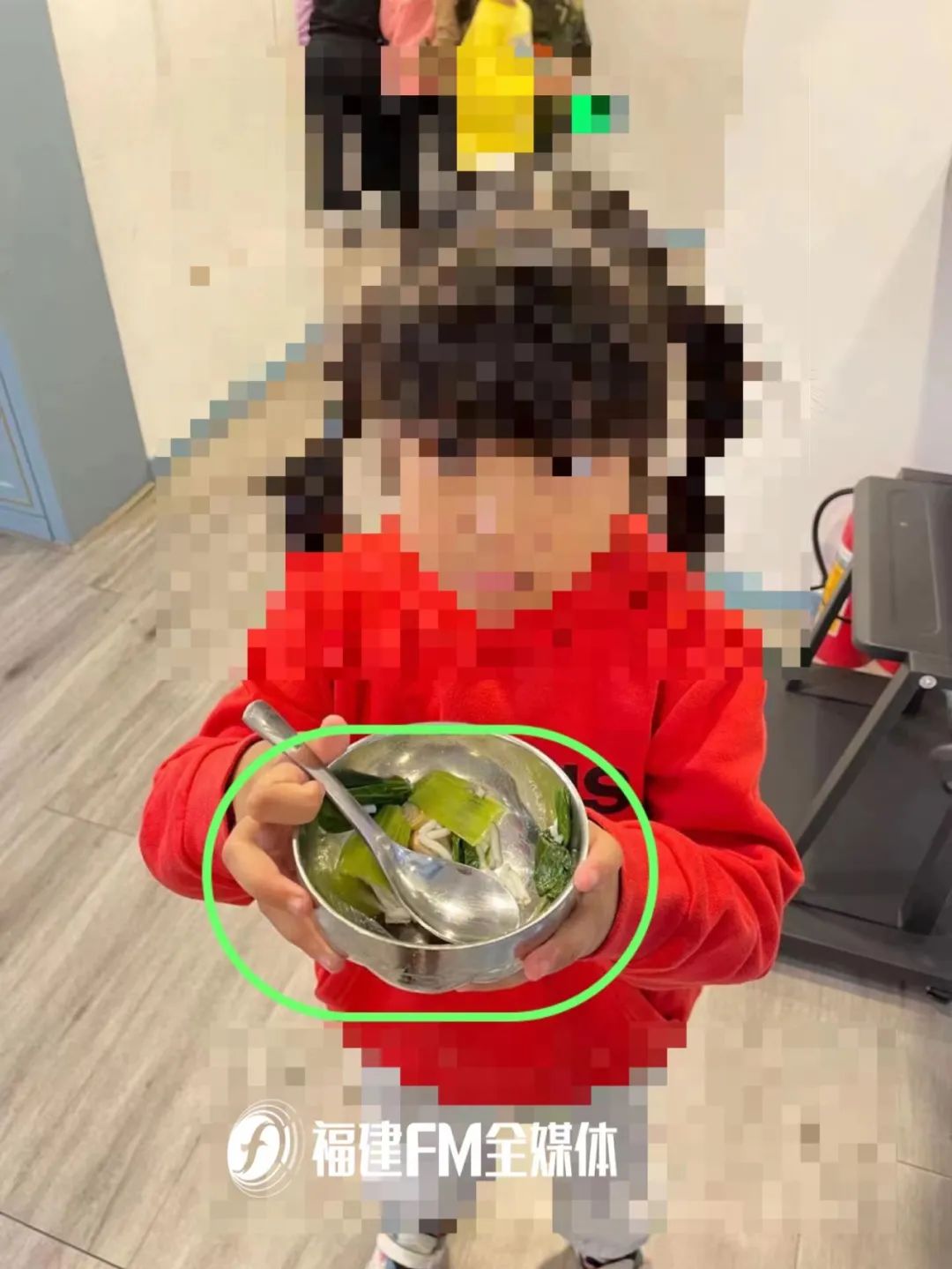 DƬ